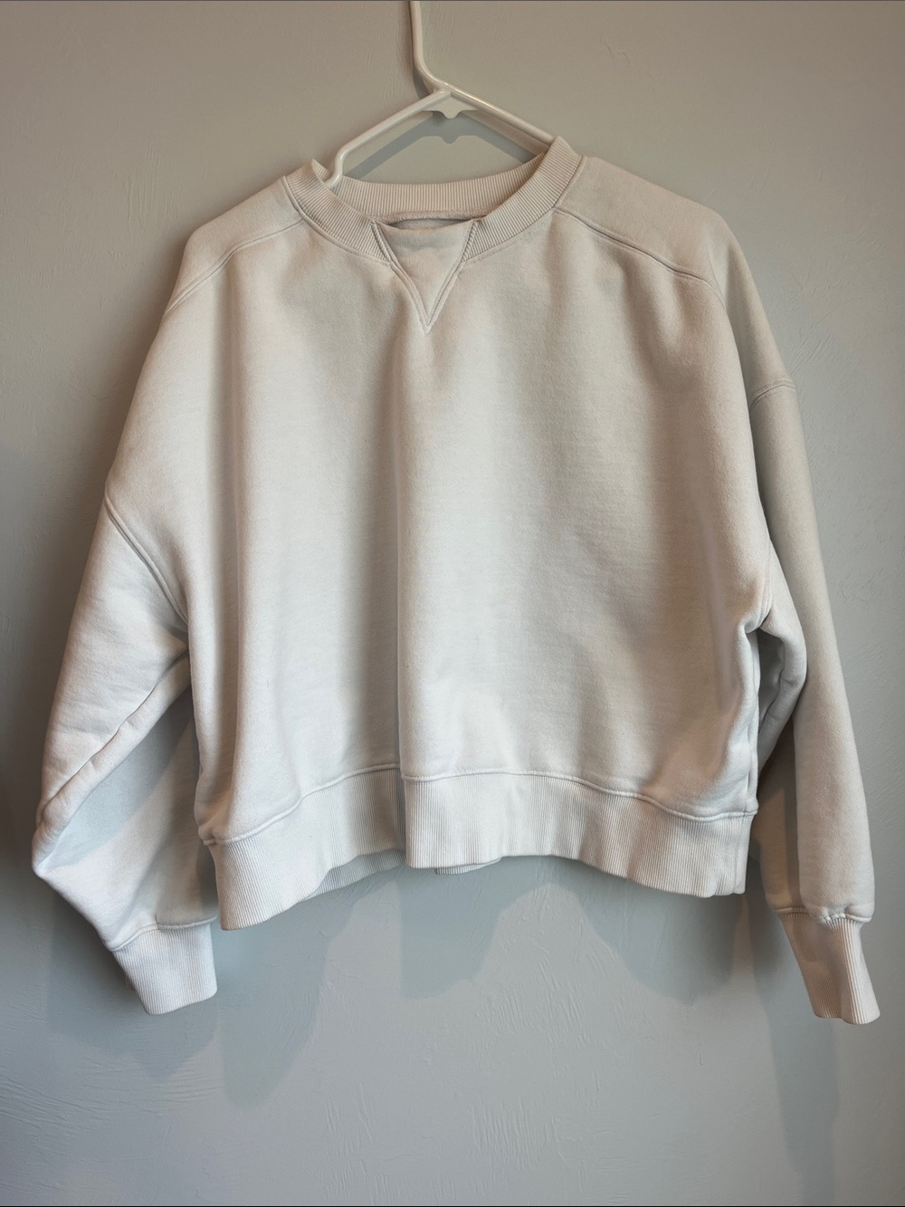 Born primitive crop sweatshirt women’s L